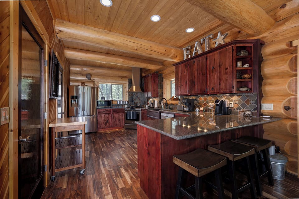 Cabin, Multiple Beds, Patio, Mountain View (Little Deschutes Wildlife Lodge) | Private kitchen | Fridge, microwave, coffee/tea maker, electric kettle