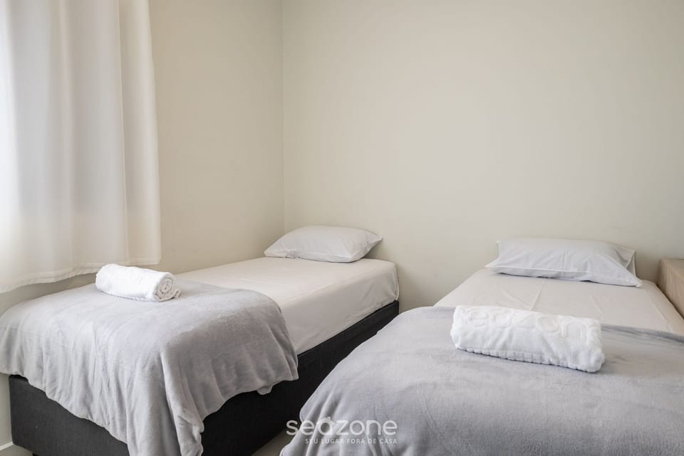 Basic Apartment | 2 bedrooms, desk