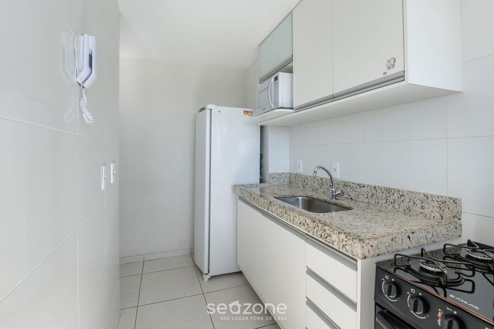 Basic Apartment | Private kitchen