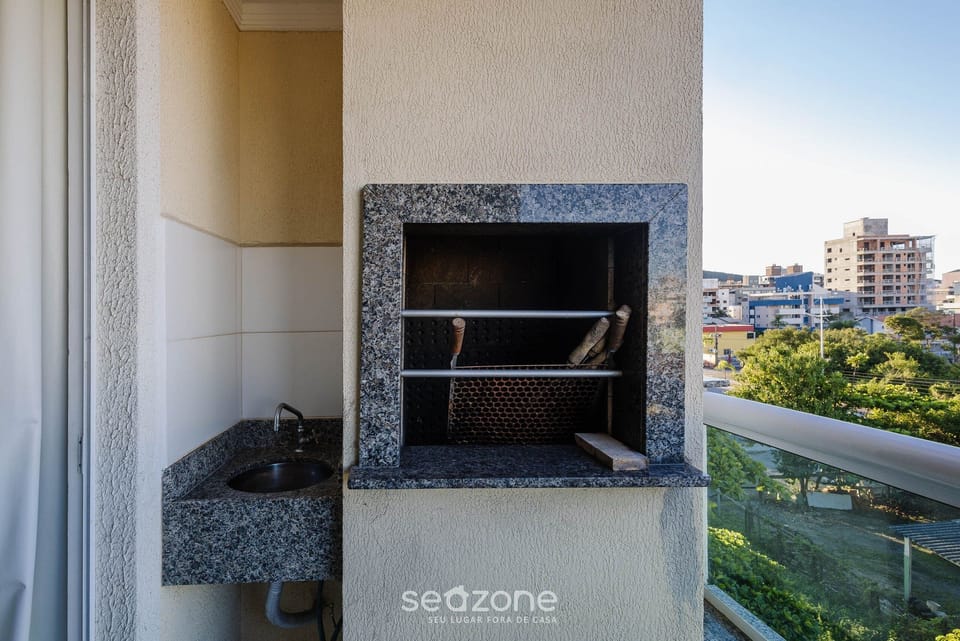 Basic Apartment | Terrace/patio