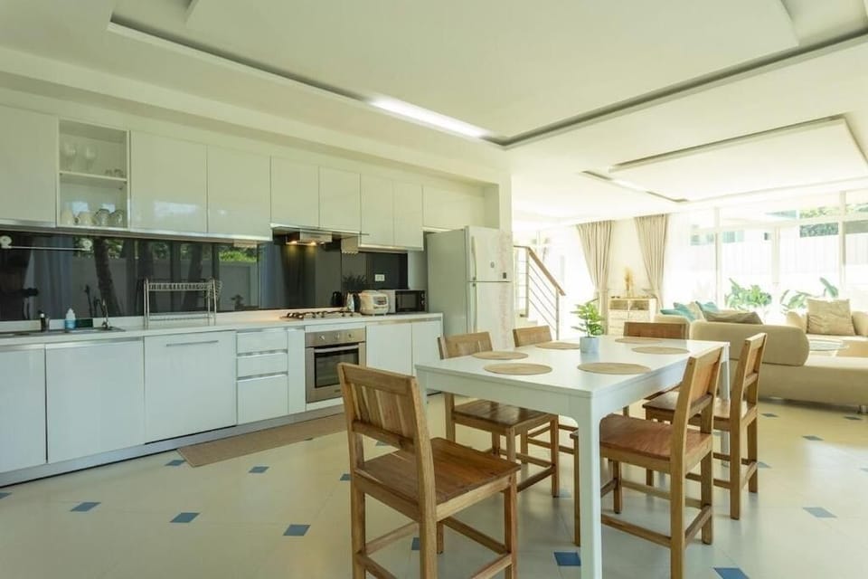 Villa, Balcony | Private kitchen