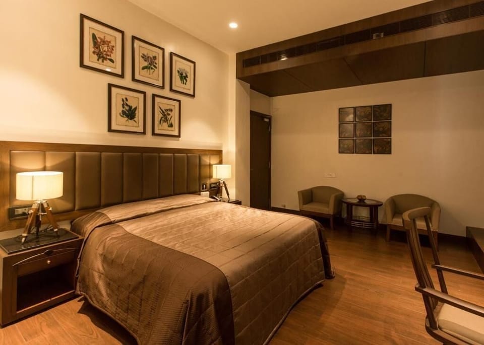Deluxe Suite | Iron/ironing board, free WiFi, wheelchair access