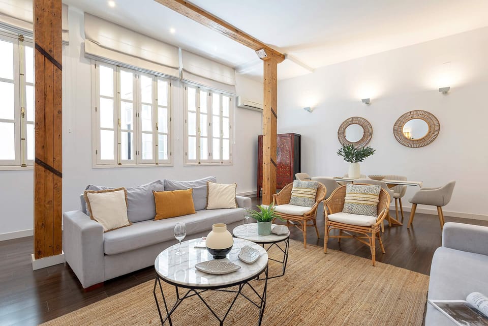 Apartment (3 Bedrooms) | Living area | 52-inch plasma TV with satellite channels