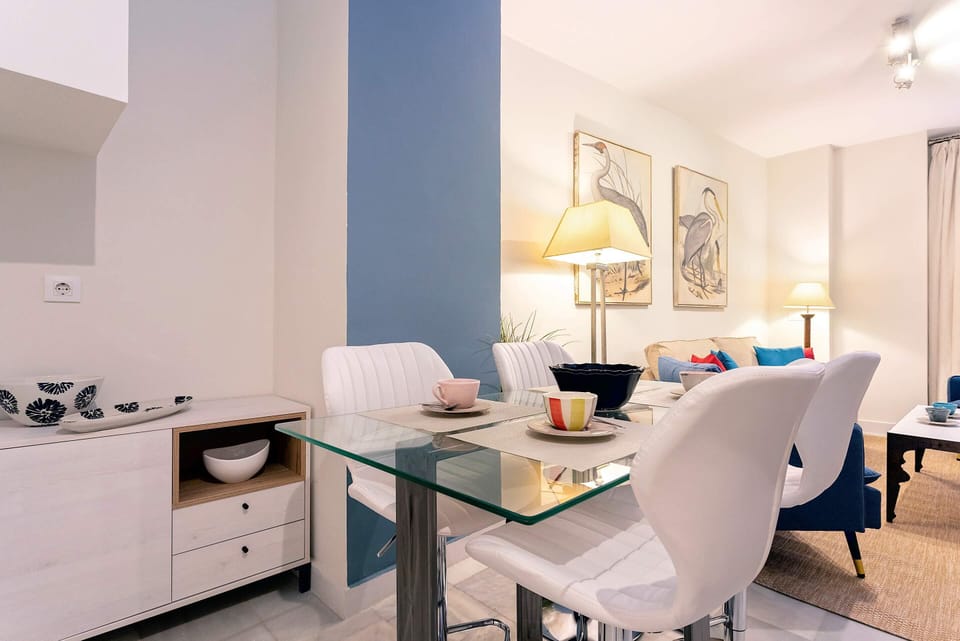 Apartment (2 Bedrooms) | In-room dining