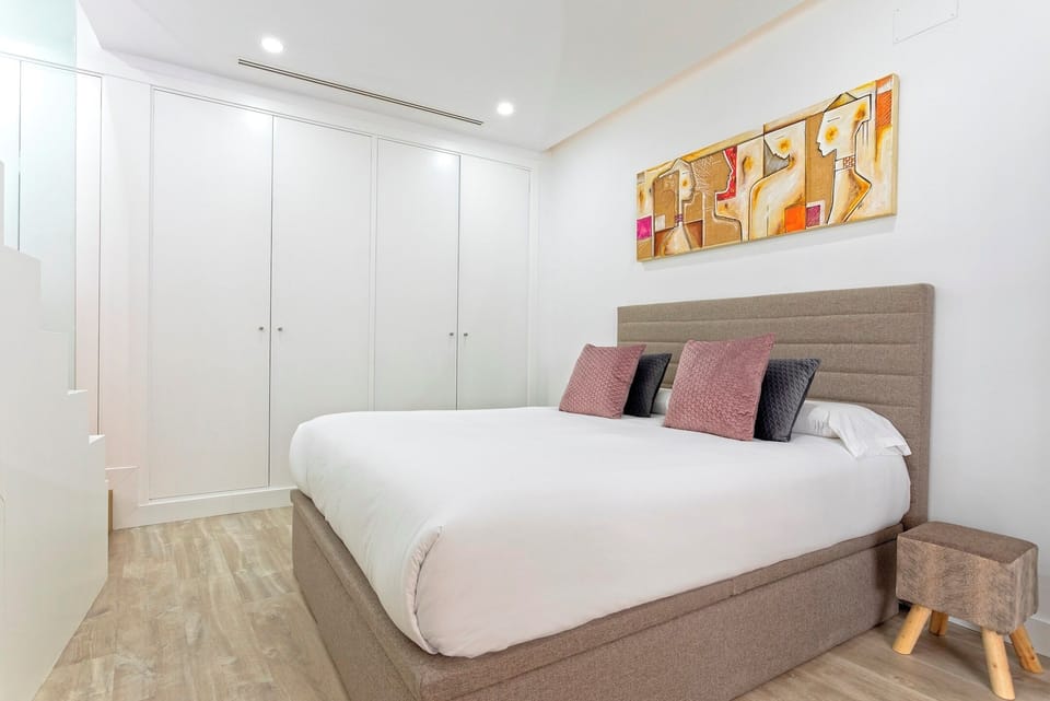 Apartment (2 Bedrooms) | 2 bedrooms, iron/ironing board, free WiFi, bed sheets
