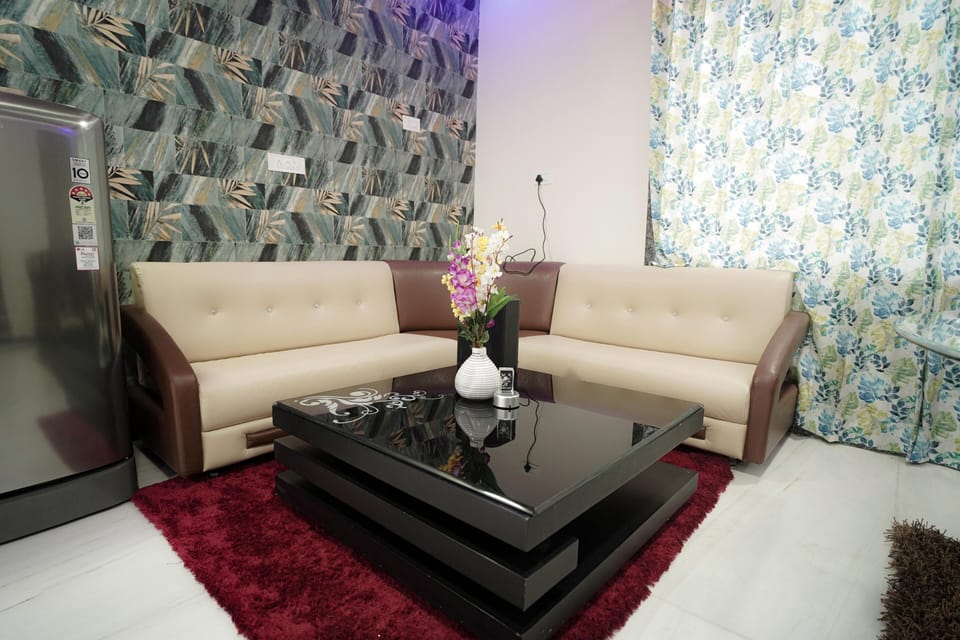 Premium Villa, 2 Bedrooms, Balcony, Pool View | Living room | 42-inch flat-screen TV with satellite channels