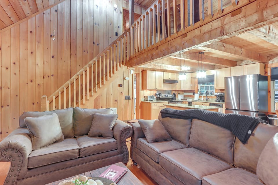 House (2 Bedrooms) | Interior