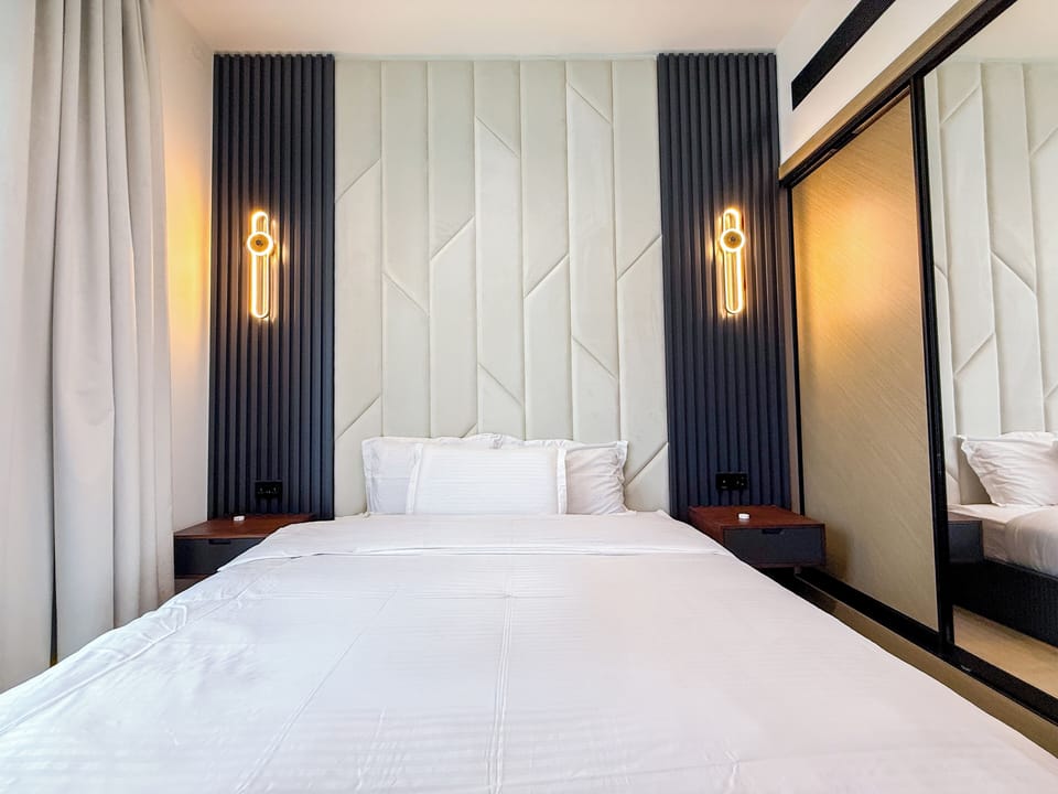 In-room safe, individually decorated, blackout drapes