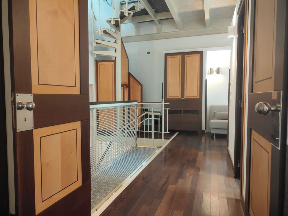 Deluxe Duplex, City View | Living area