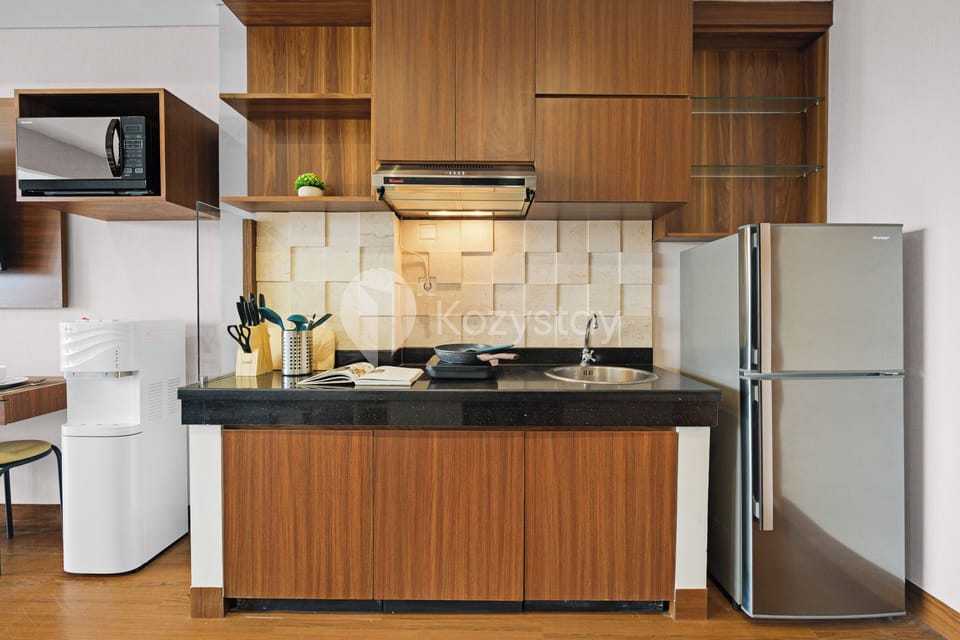 Apartment, 1 Bedroom, City View | Private kitchen | Full-size fridge, microwave, stovetop, rice cooker