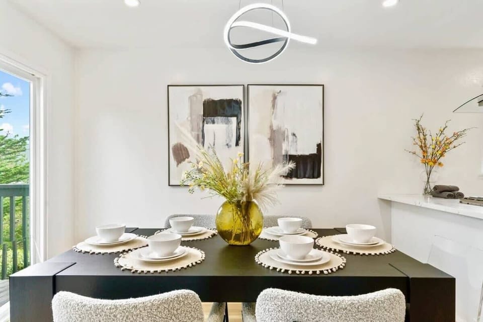 House (4 Bedrooms) | In-room dining