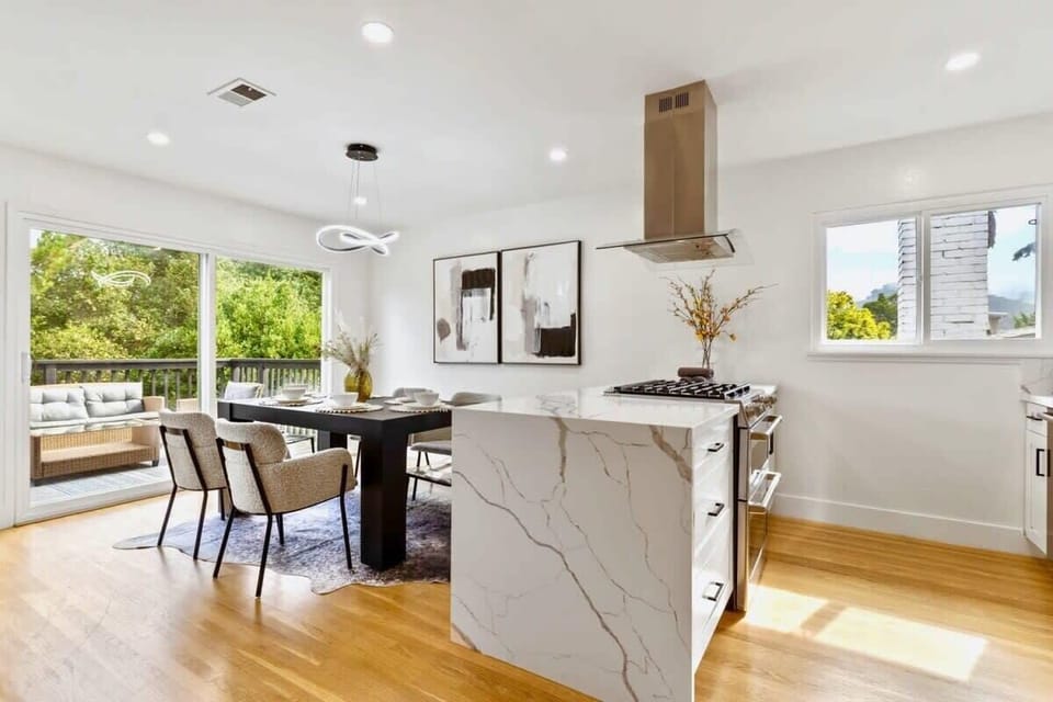 House (4 Bedrooms) | In-room dining