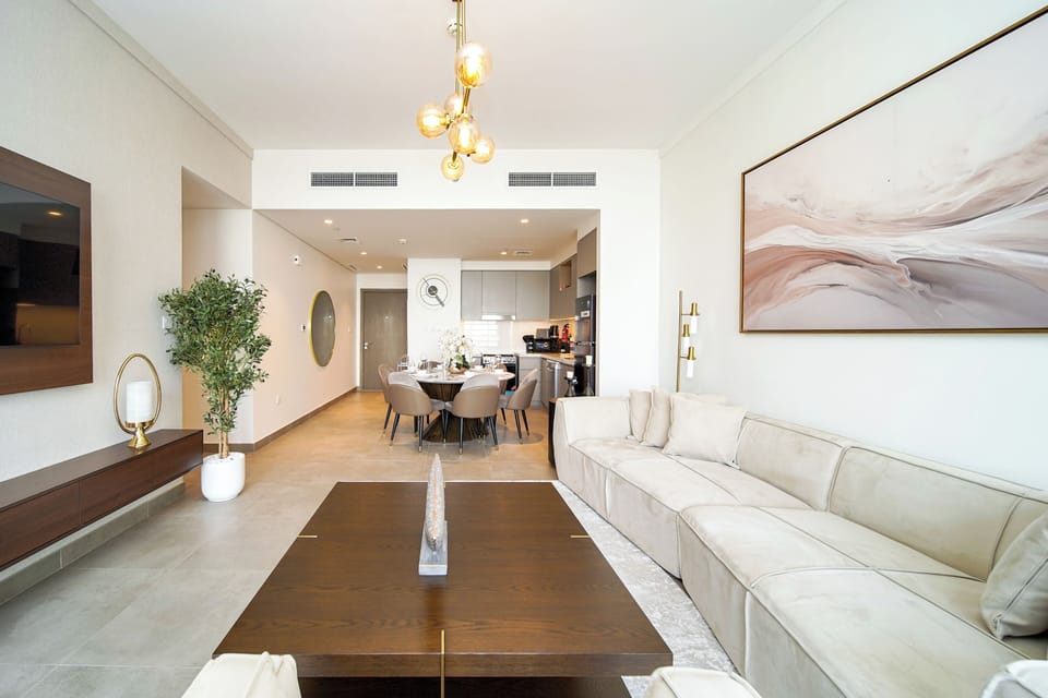 Exclusive Apartment, Balcony, Bay View | Living room | 55-inch Smart TV with digital channels