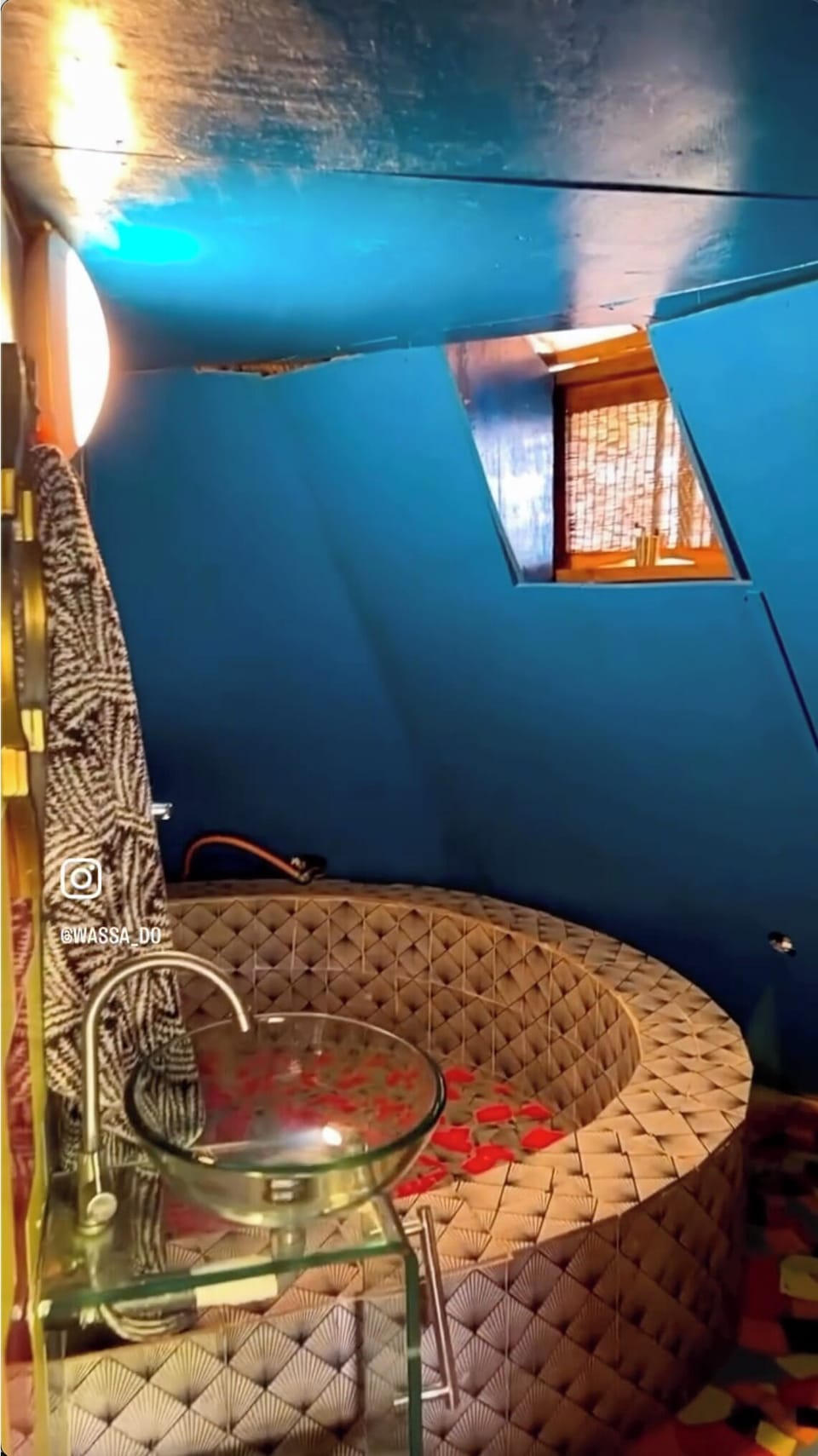 Villa, Garden View | Bathroom | Separate tub and shower, towels, soap, shampoo