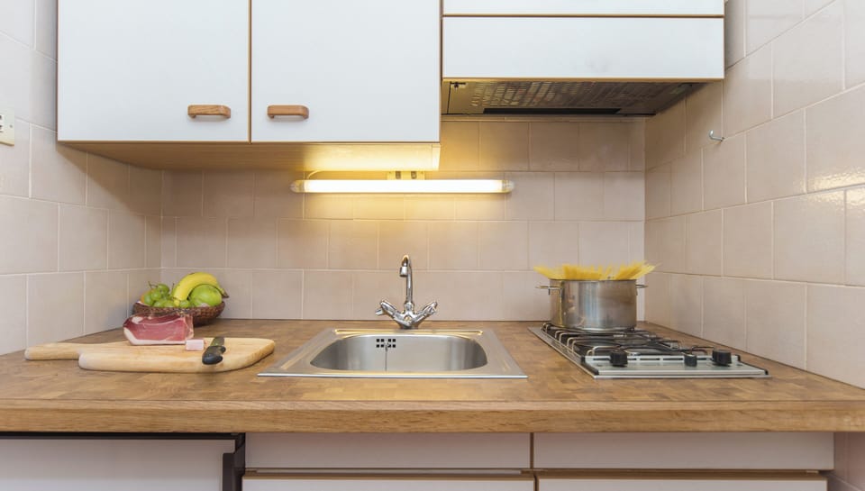 Standard Apartment, Mountain View | Private kitchenette