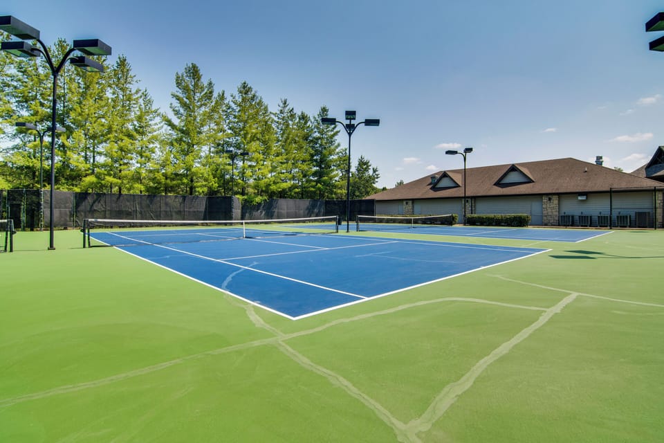 Charming Golf Resort Oasis Near Silver Dollar City Apartment in Table Rock Lake