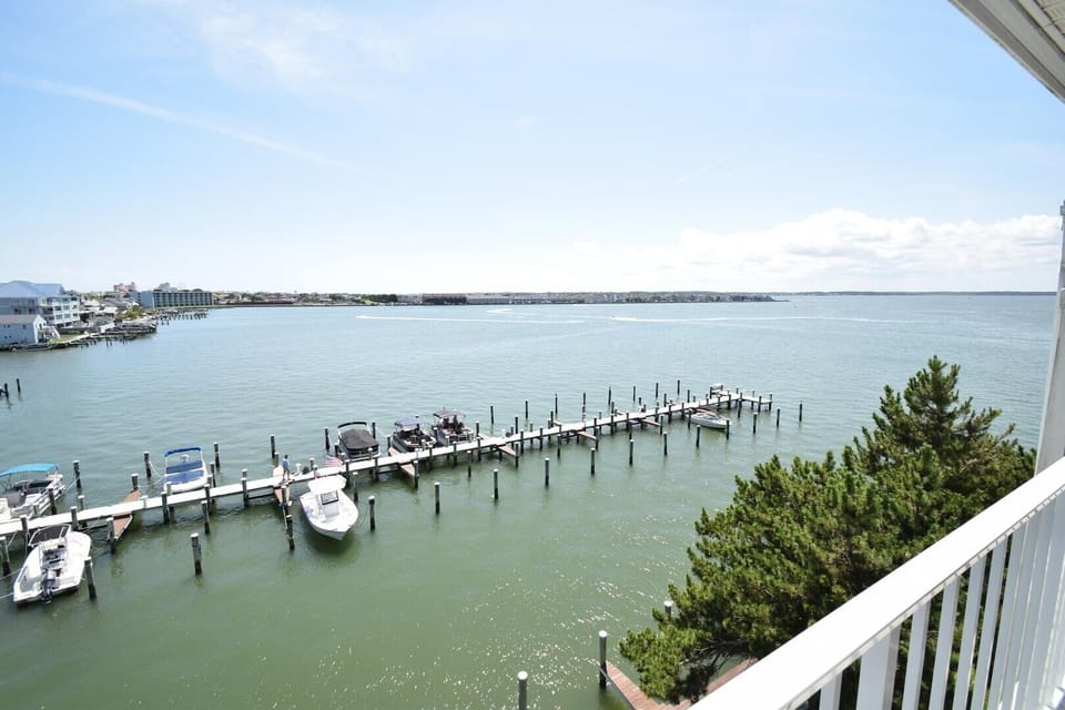 Condo, 2 Bedrooms | Marina