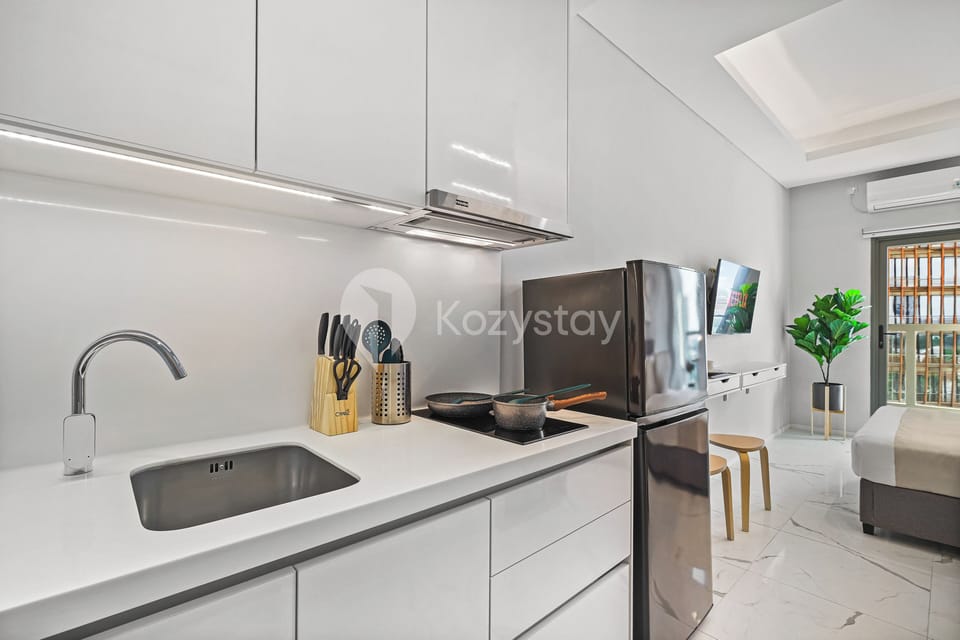 Apartment, 1 Bedroom, City View | Private kitchen | Full-size fridge, microwave, stovetop, rice cooker