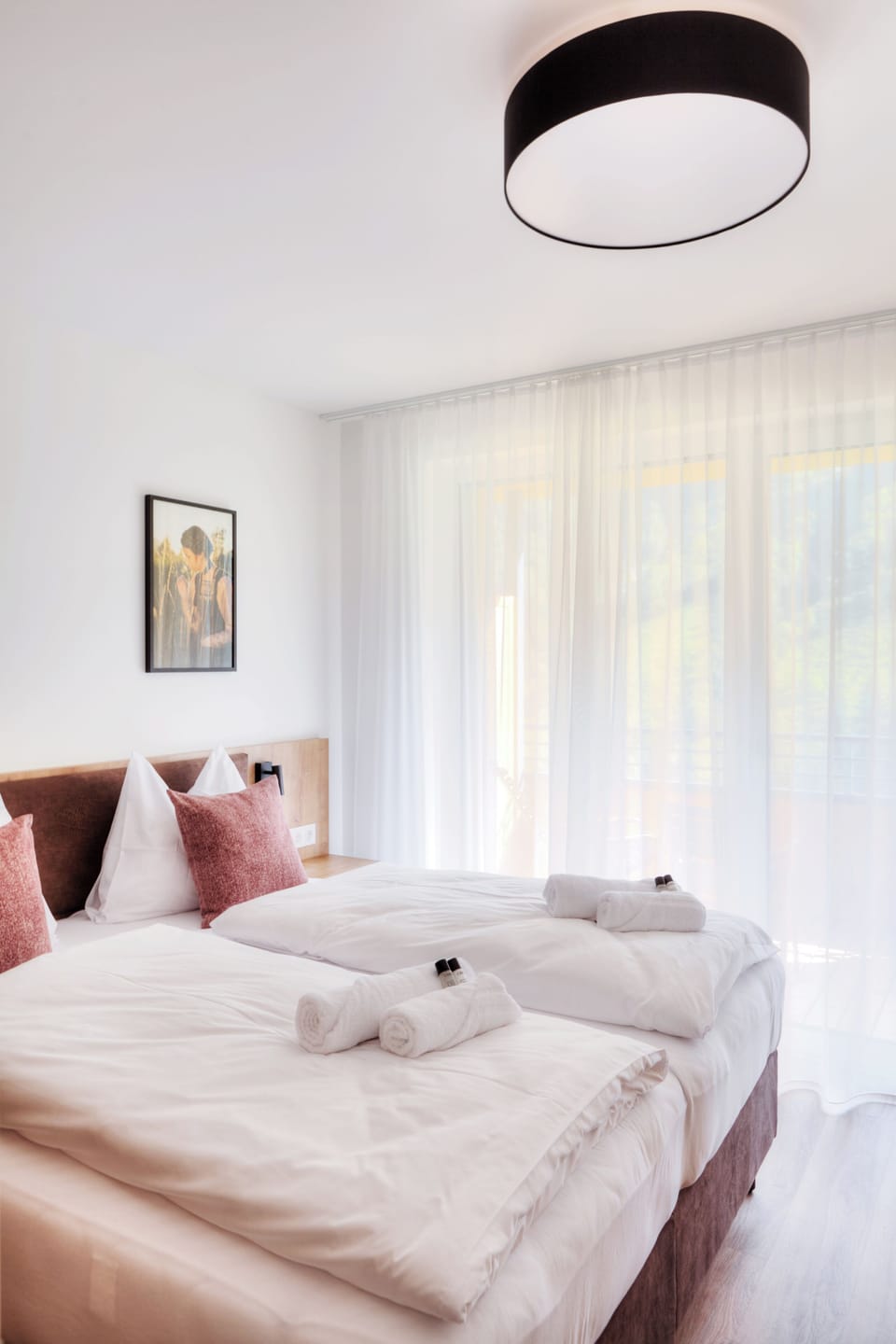 Alpenstolz 4.01 | Blackout drapes, soundproofing, free WiFi