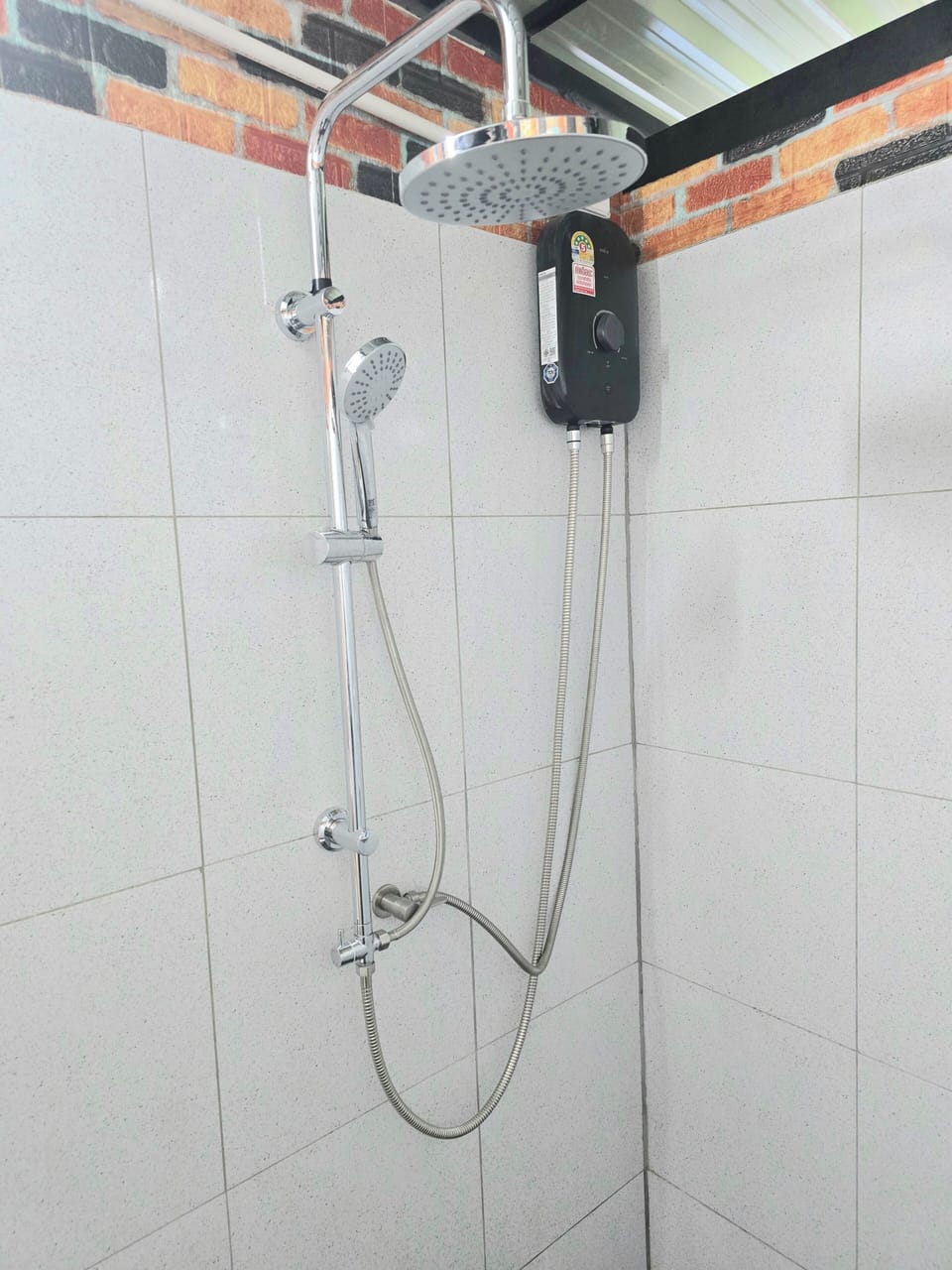 Family Studio Suite, Non Smoking, Hill View | Bathroom