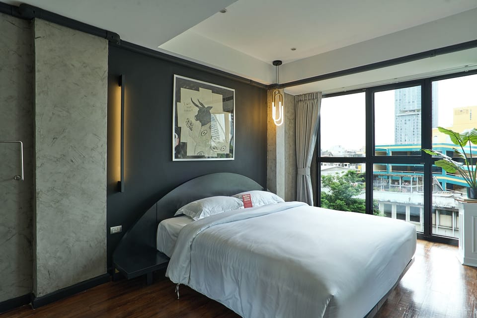 Minimalistic | Minibar, in-room safe, individually decorated, individually furnished