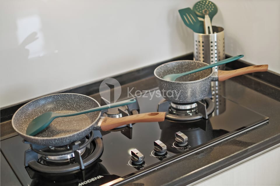 Apartment, 2 Bedrooms, City View | Private kitchen | Full-size fridge, microwave, stovetop, rice cooker
