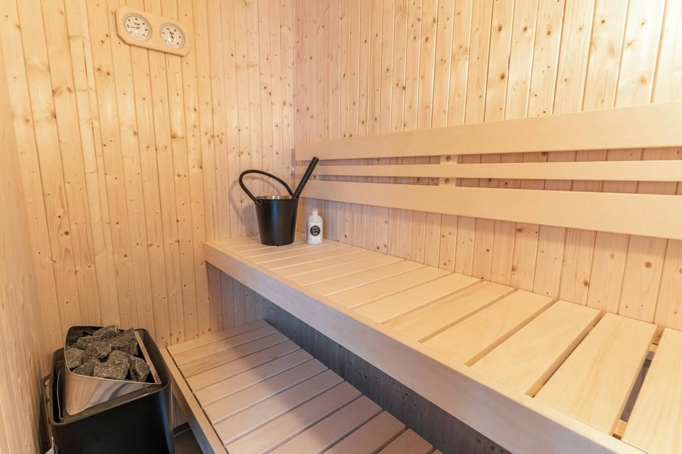 Lodge at ski Centre, Crosscountry Trail, Sauna House in Viken, Norway