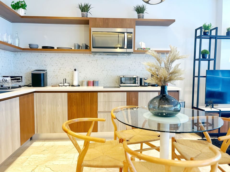 Comfort Apartment, 1 Bedroom | In-room dining