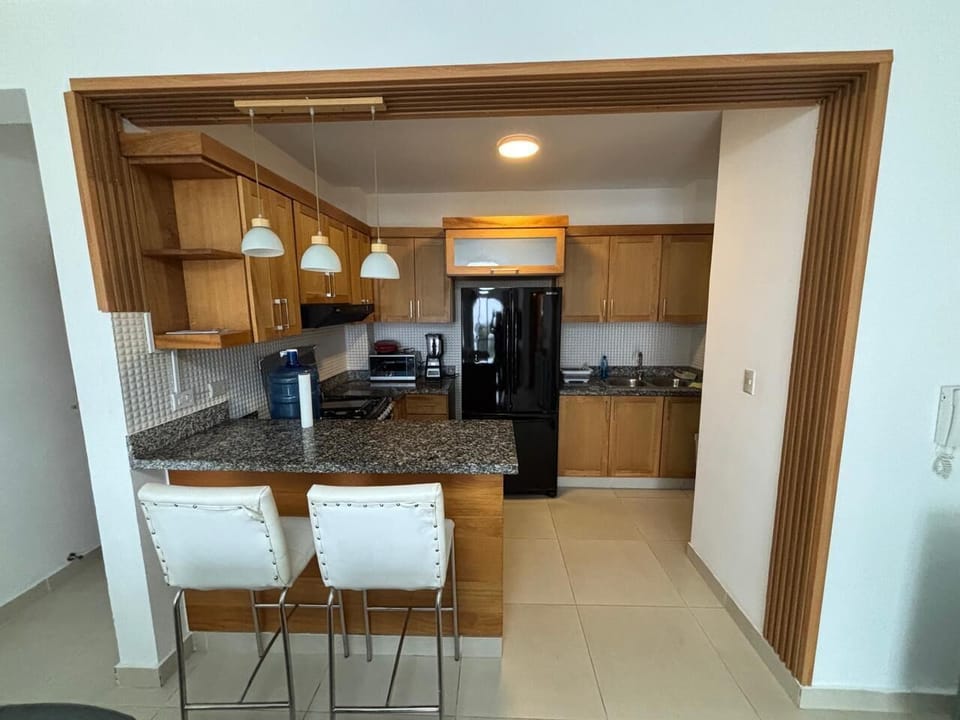 Family Apartment, Mountain View | Private kitchen | Microwave, oven, stovetop, coffee/tea maker