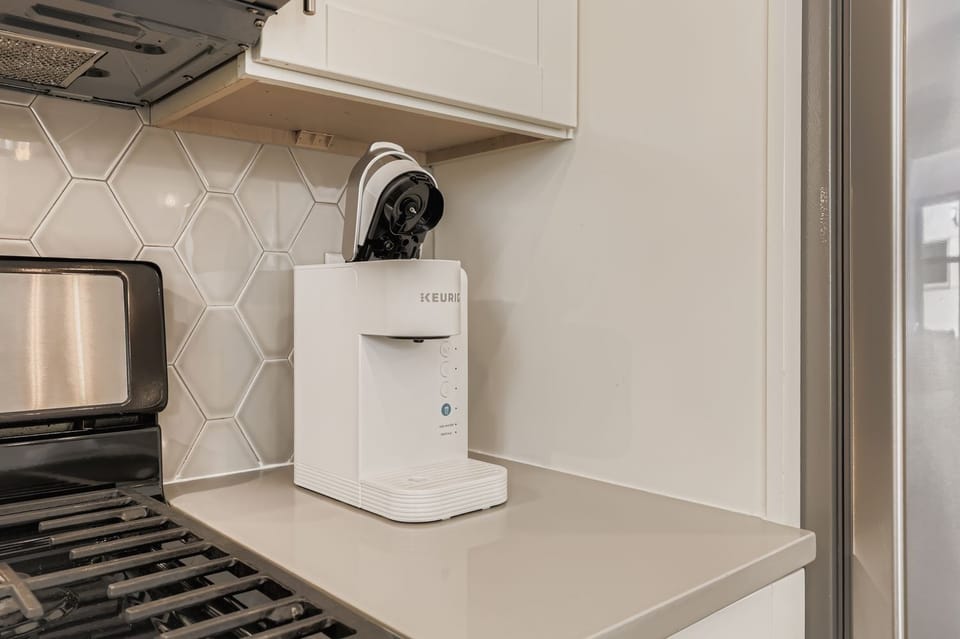 House, 2 Bedrooms | Coffee and/or coffee maker