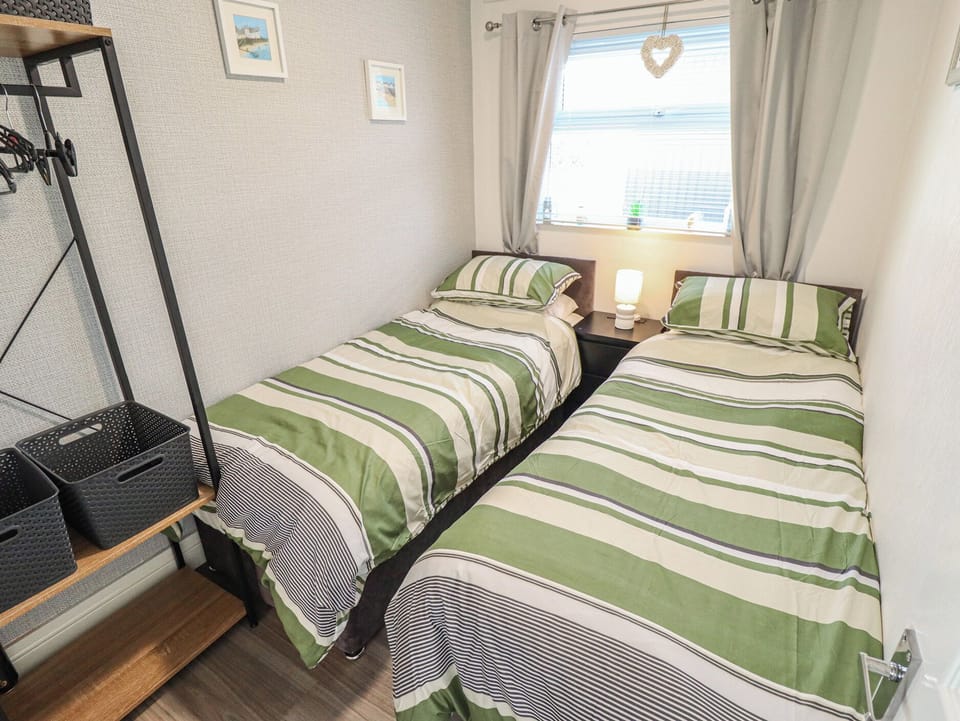 2 bedrooms, individually decorated, individually furnished, free WiFi
