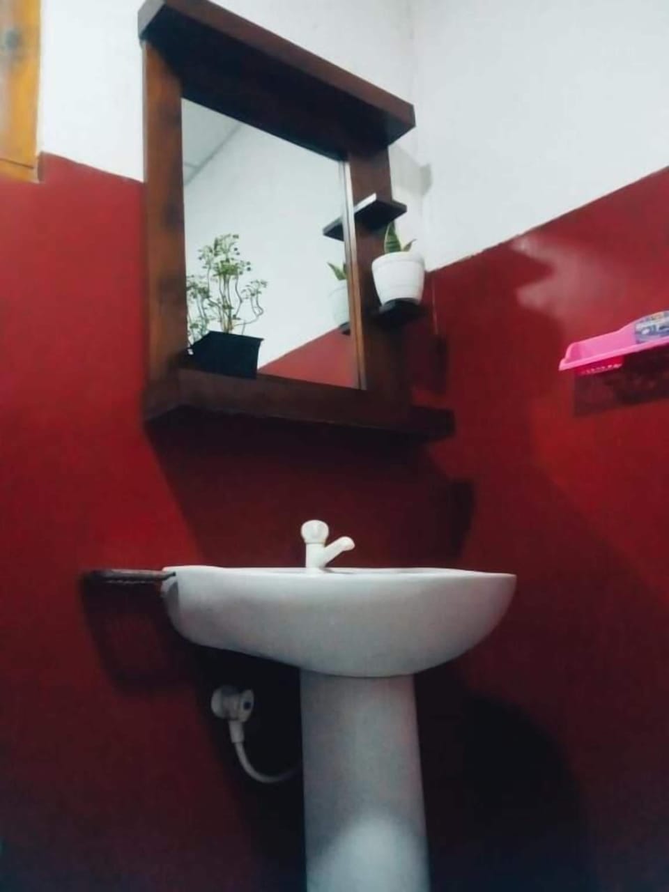 Basic Double Room, Balcony, Lake View | Bathroom | Free toiletries, towels, soap, shampoo