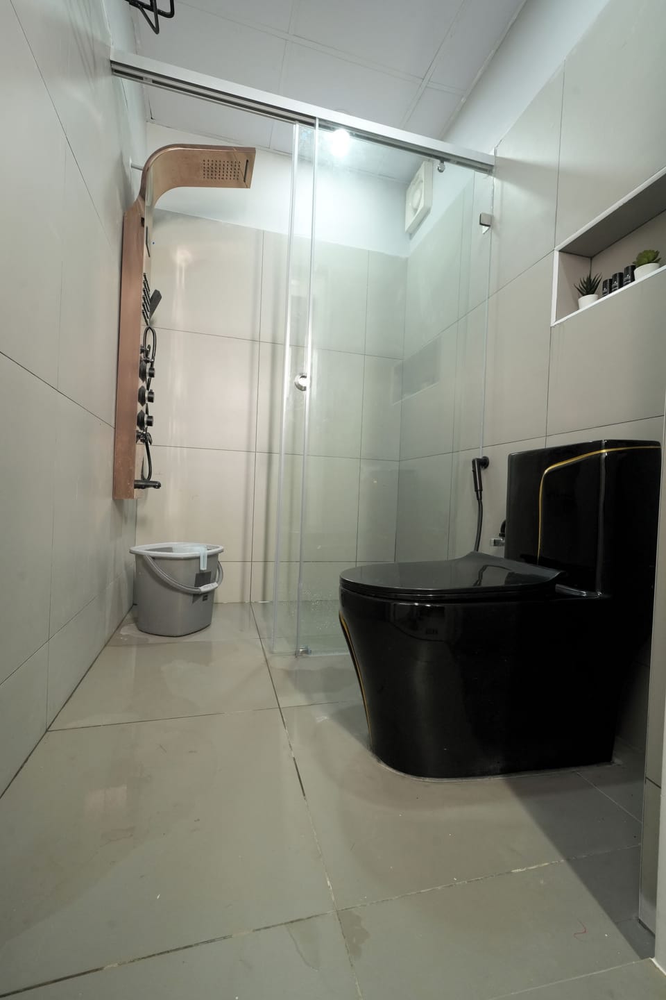 Luxury Villa | Bathroom | Free toiletries, towels, soap, shampoo