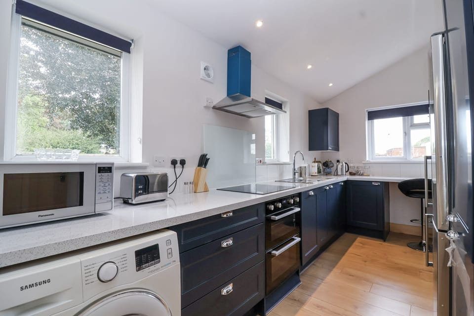 Fridge, microwave, dishwasher, toaster