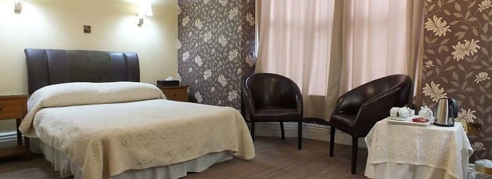 1 bedroom, desk, iron/ironing board (on request), WiFi (free)