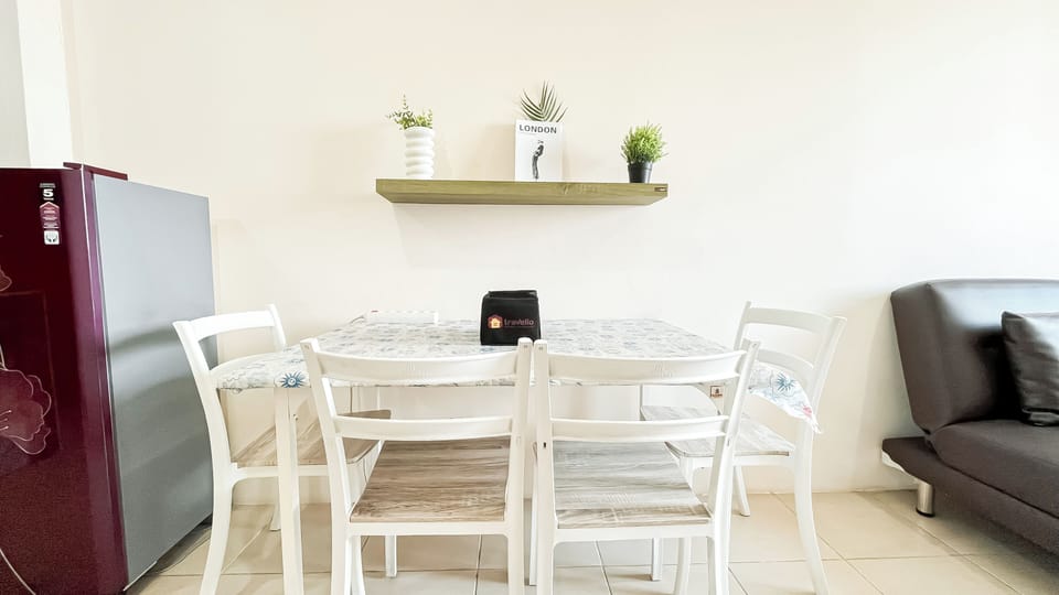 Standard Apartment | In-room dining