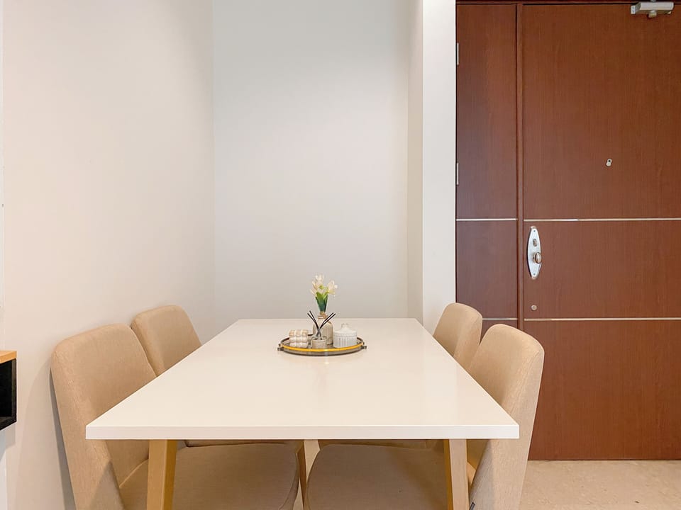 Standard Apartment | In-room dining