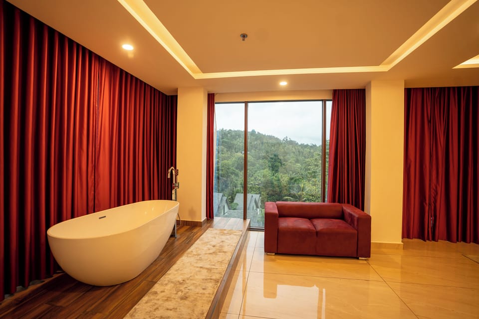 Presidential Suite, Valley View | In-room safe, blackout drapes, soundproofing, iron/ironing board
