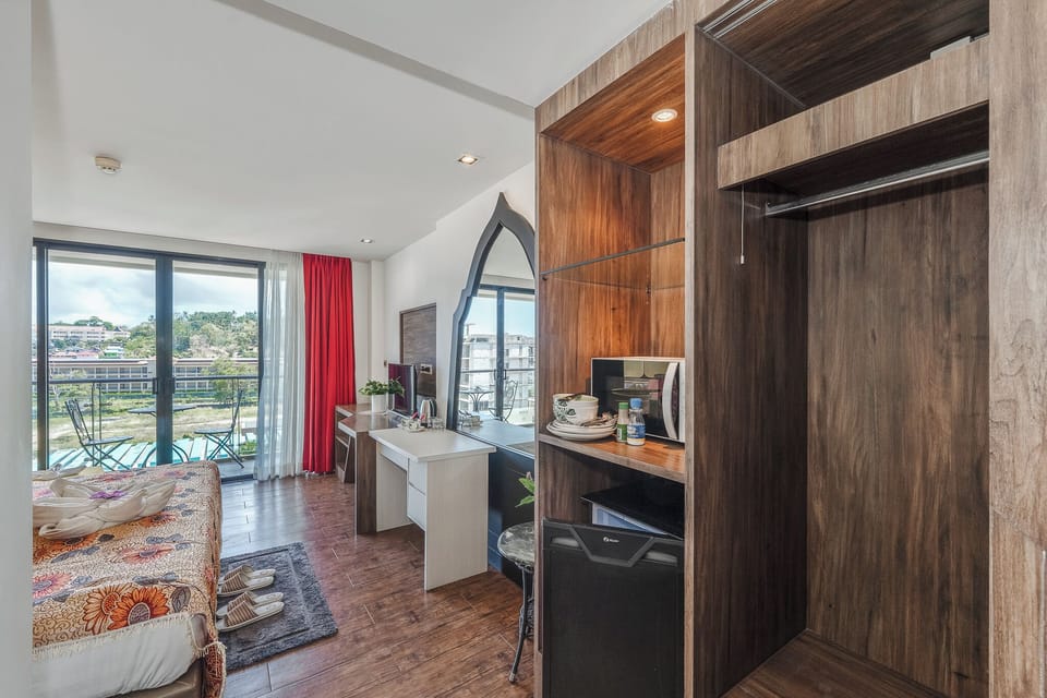 Apartment, Balcony | Private kitchenette