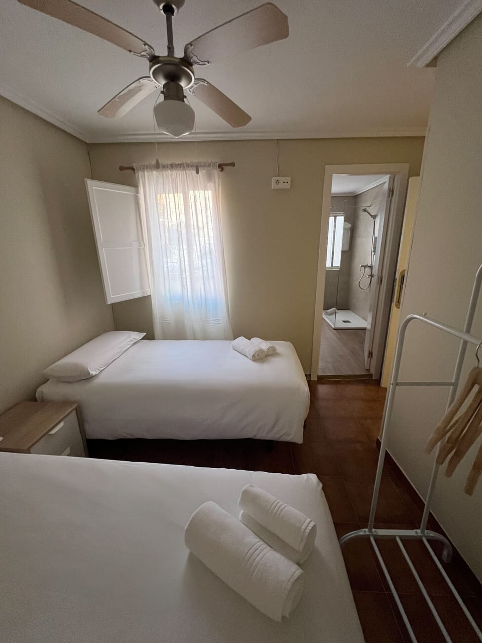 Comfort Twin Room, City View | Free WiFi