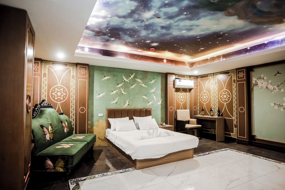 Studio Suite | WiFi (free), bed sheets