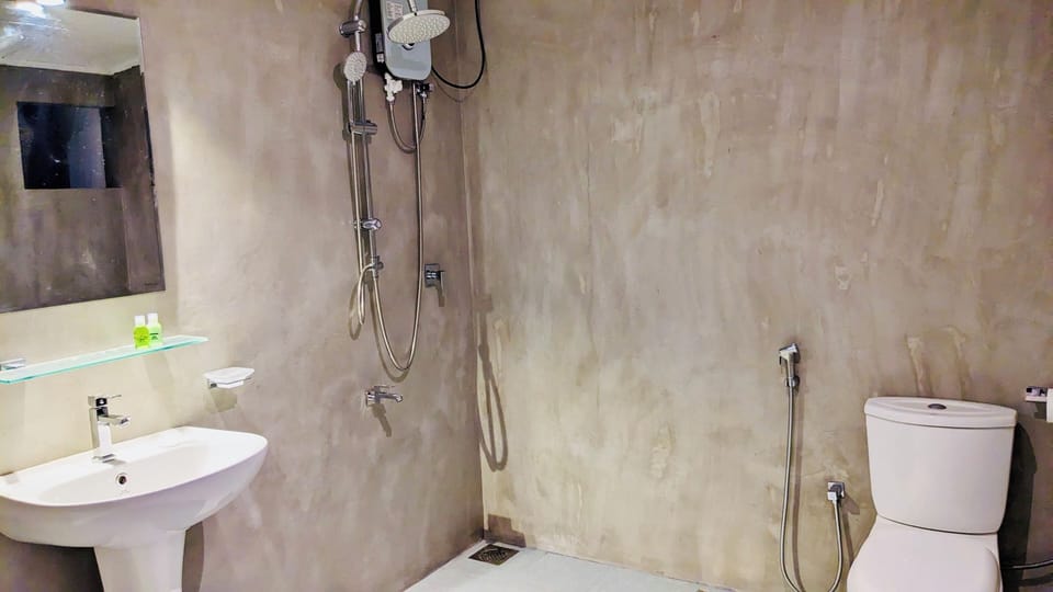 Triple Room, Balcony | Bathroom | Bidet
