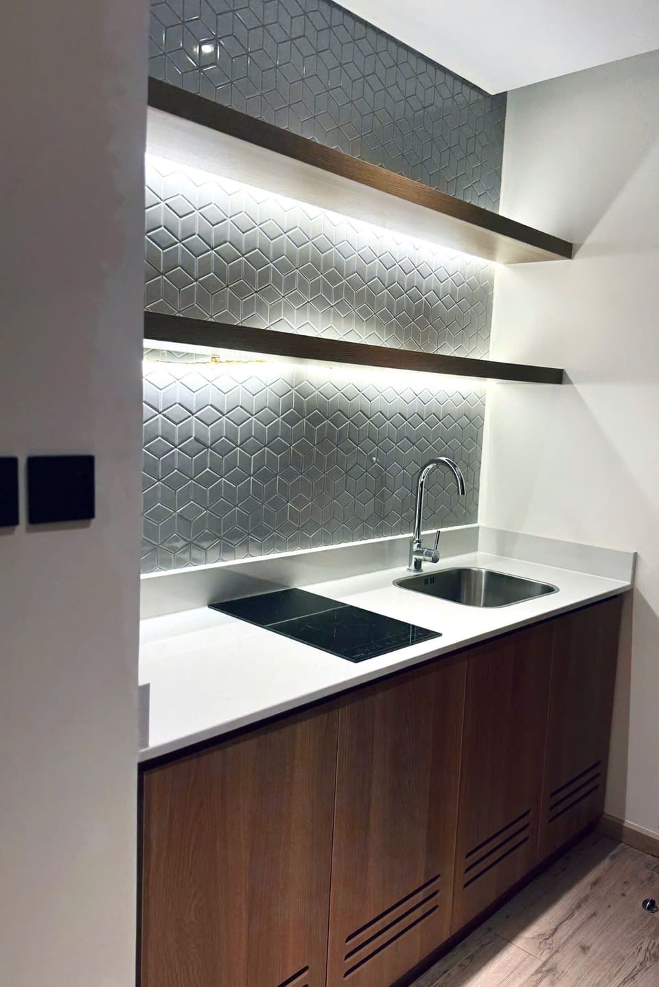Luxury Condo, Balcony, City View | Private kitchen
