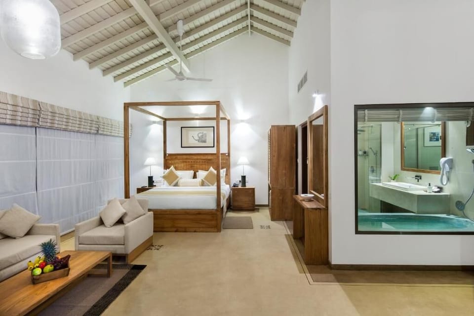 Presidential Double Room, Balcony, Ocean View | Egyptian cotton sheets, premium bedding, minibar, in-room safe