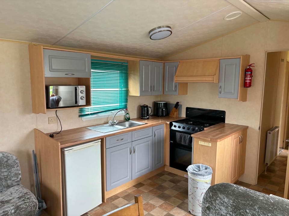 Family Mobile Home | Private kitchen
