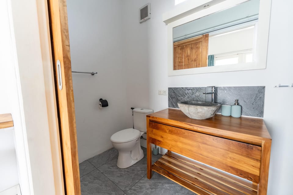 Double Room, Pool View | Bathroom | Bidet