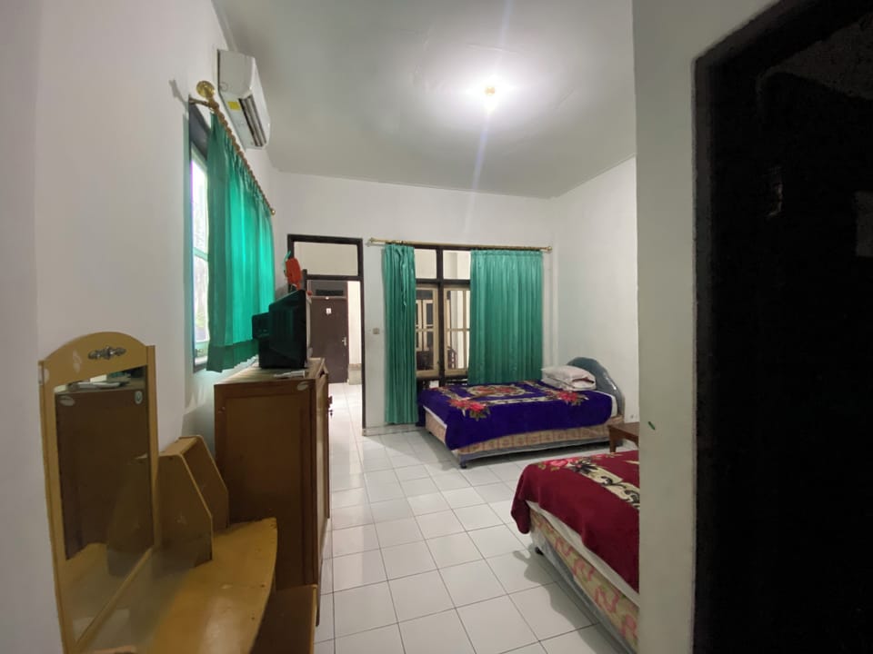 Deluxe Twin Room | WiFi (free), bed sheets