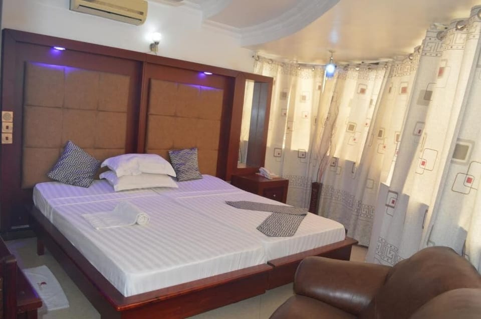 Standard Double Room, Balcony, City View | Desk, free WiFi