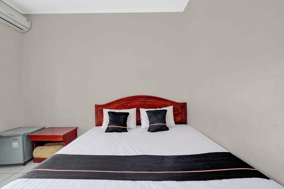 Deluxe Double Room | WiFi (free), bed sheets
