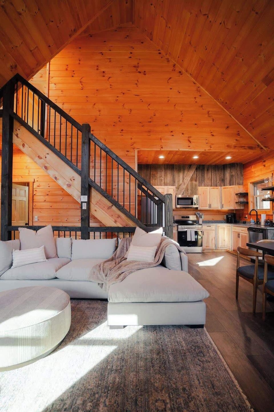 Cabin, Multiple Beds, Hot Tub (Memories at Hillside) | Living area